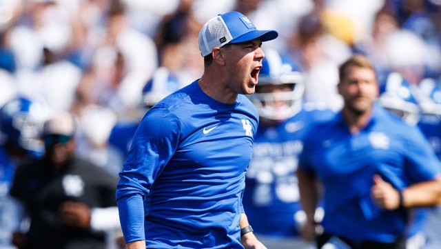 will-stein-isnt-letting-kentucky-get-comfortable-after-texas-am-start-the-fire