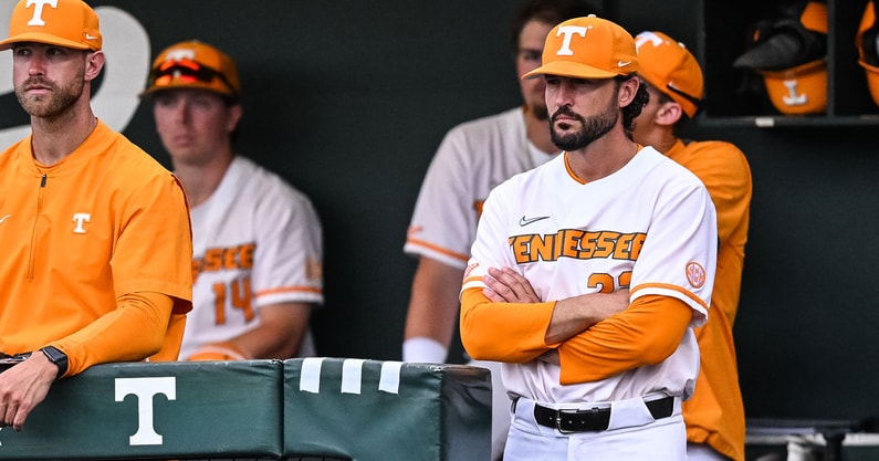 Tony Vitello coaching Tennessee Volunteers