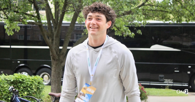 Rising 2026 TE Preston Fryzel commits to Notre Dame football