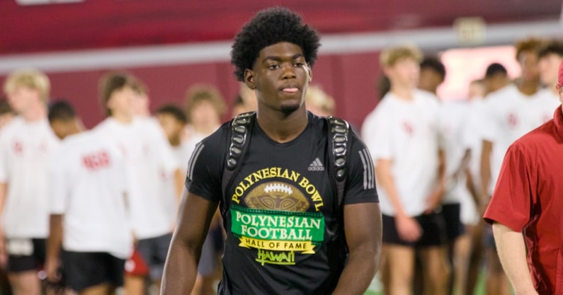 2026 TX LB Ndi Etta1.jpg