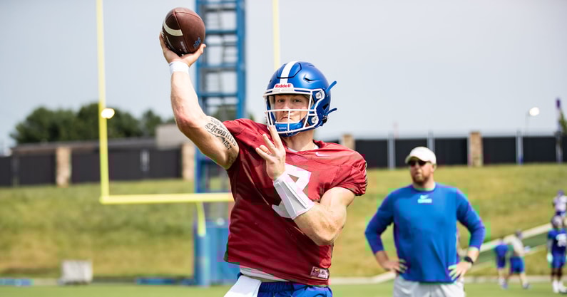 mark-stoops-will-levis-clear-choice-starting-quarterback