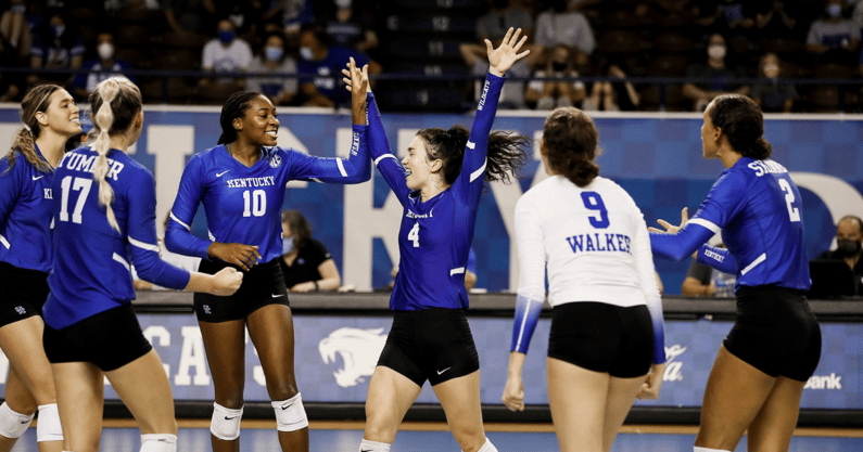 kentucky-volleyball-open-scrimmage-notes-analysis