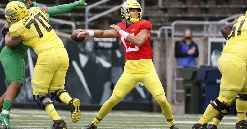 Ty Thompson flashes plenty of promise in first scrimmage