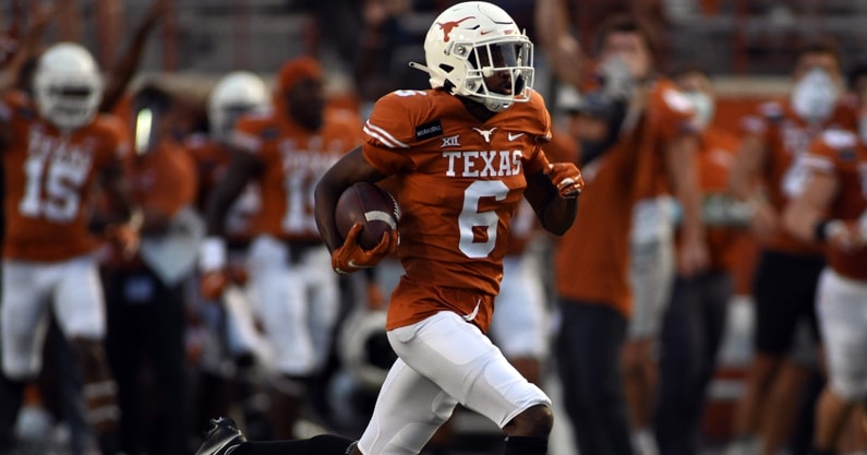 steve-sarkisian-injuries-wide-receiver-mvp-texas-longhorns-scrimmage-josh-moore-jaden-alexis-troy-om