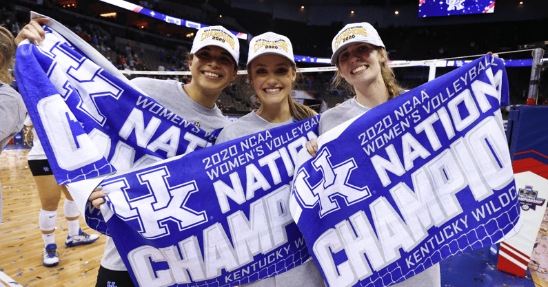 kentucky-volleyball-national-championship-banner-unveiled-sept-3