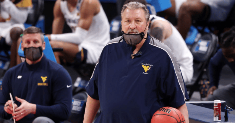 bob-huggins-west-virginia-mountaineers-basketball-coach-extension-2024-season