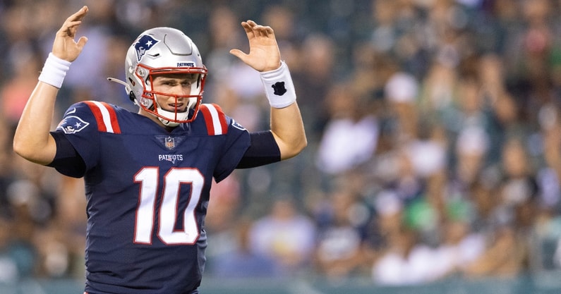 new-england-patriots-assistant-mac-jones-special-dante-scarnecchia-alabama-crimson-tide