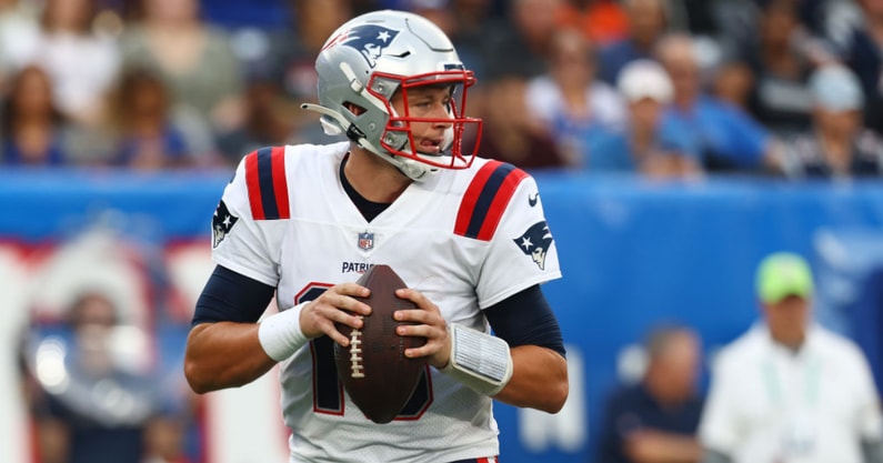 Despite Week 4 Performance, Mac Jones Is Patriots' Best Option at QB