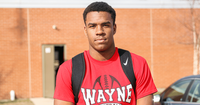 4-Star-Recruits-visit-Kroger-Field-for-Season-Opener