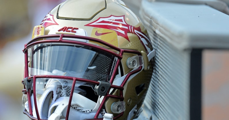 watch-florida-state-seminoles-commit-sam-mccall-houses-kickoff-for-Lake-Gibson