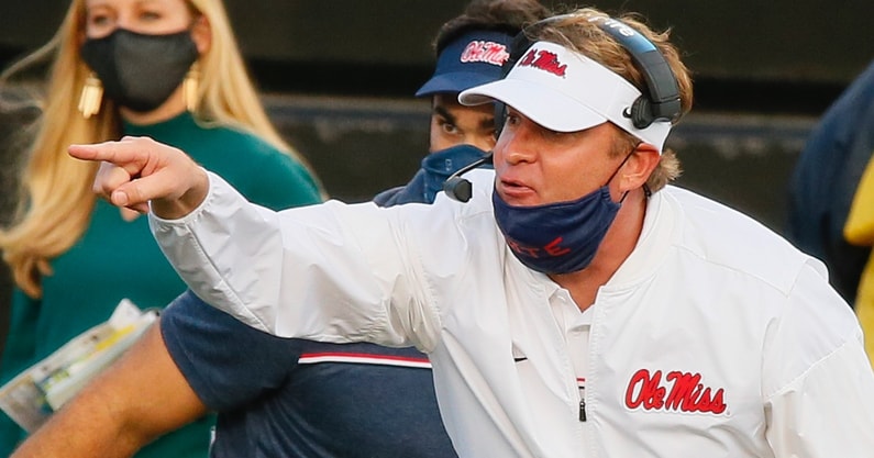 lane-kiffin-trolling-ed-orgeron-sissy-blue-ucla-bruins-comment-ole-miss-win-louisville-cardinals-lsu