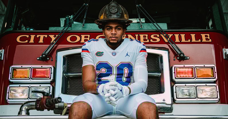florida-gators-reveal-9-11-remembrance-helmets-saturdays-game-south-florida-bulls