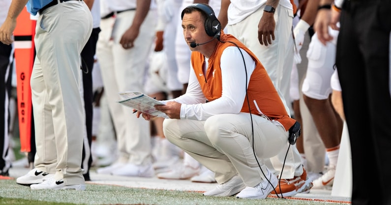 texas-longhorns-suffer-worse-loss-five-years-arkansas-razorbacks-sarkisian