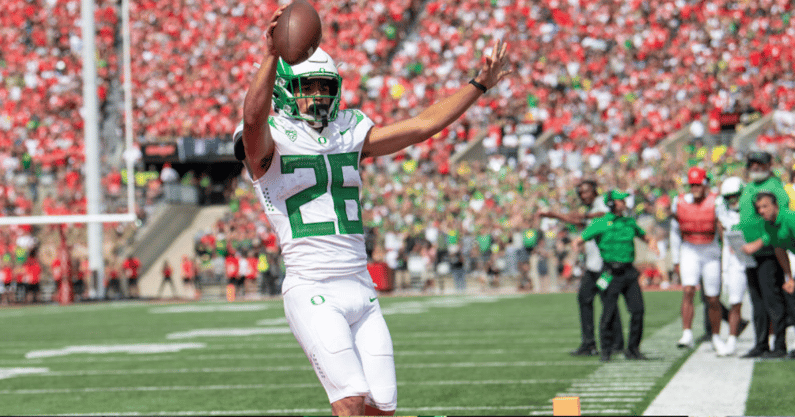 oregon-climbs-4-latest-ap-coaches-polls