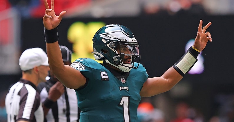jalen-hurts-impressed-philadelphia-eagles-season-opening-win-alabama-crimson-tide-oklahoma-sooners-a