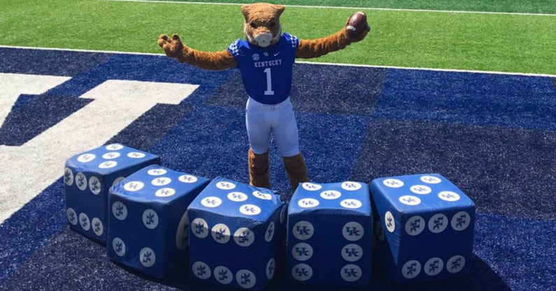 DeCarlos-Nicholson-JUCO-Cornerback-Commits-to-Kentucky