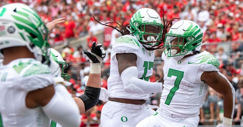kirk-herbstreit-names-top-performing-teams-from-college-footballs-week-2-oregon-ducks-iowa-hawkeyes-