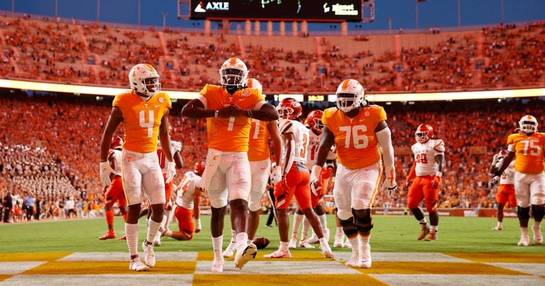 tennessee-head-coach-josh-heupel-gives-quarterback-update-ahead-florida-game-joe-milton-hendon-hooke