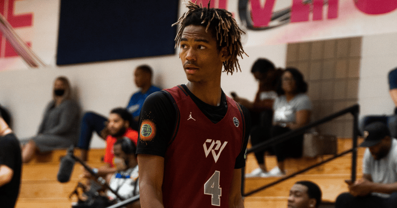 chris-bunch-2022-4-star-cuts-list-to-3-sets-commitment-date