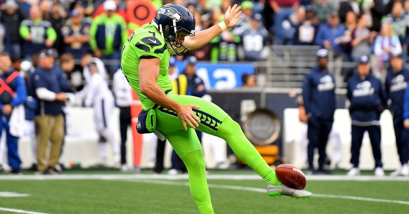 watch-michael-dickson-becomes-viral-star-double-punt-seattle-seahawks-vs-los-angeles-rams-texas-long