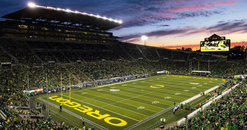 oregon-offensive-coordinator-joe-moorhead-could-return-for-week-7