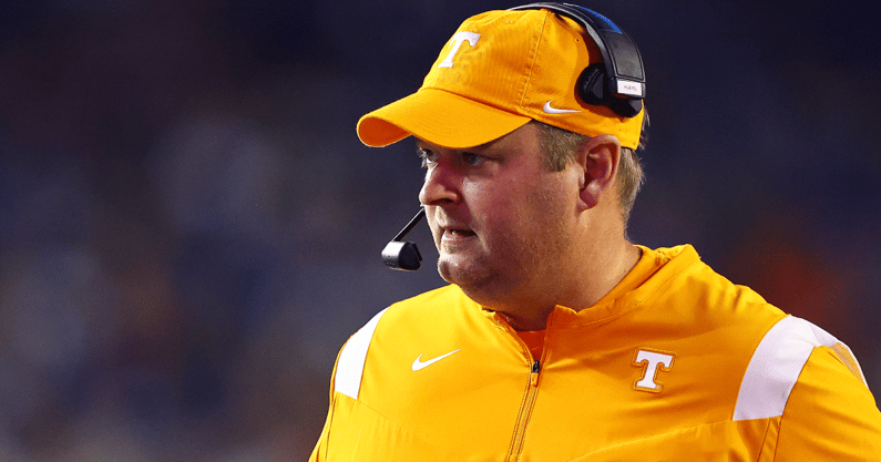 look-tennessee-baseball-coach-tony-vitello-dresses-up-like-josh-heupel