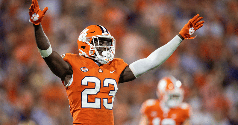 clemson-cornerback-andrew-booth-selected-first-round-2022-nfl-draft-by-team-name