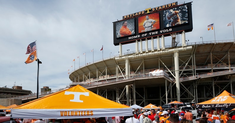 watch-sec-shorts-hilariously-mocks-tennessee-volunteers-stadium-security-mustard-bottle-golf-balls