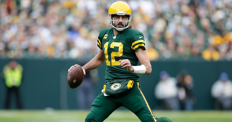 watch-aaron-rodgers-points-out-playoff-implications-of-tnf-game-vs-cardinals
