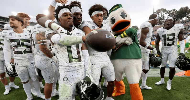 five-bold-predictions-for-oregon-vs-colorado