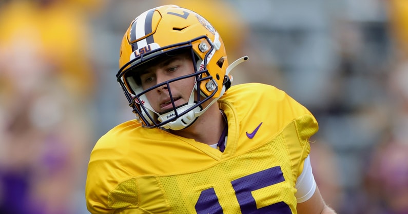 Report_ LSU quarterback Myles Brennan to enter transfer portal