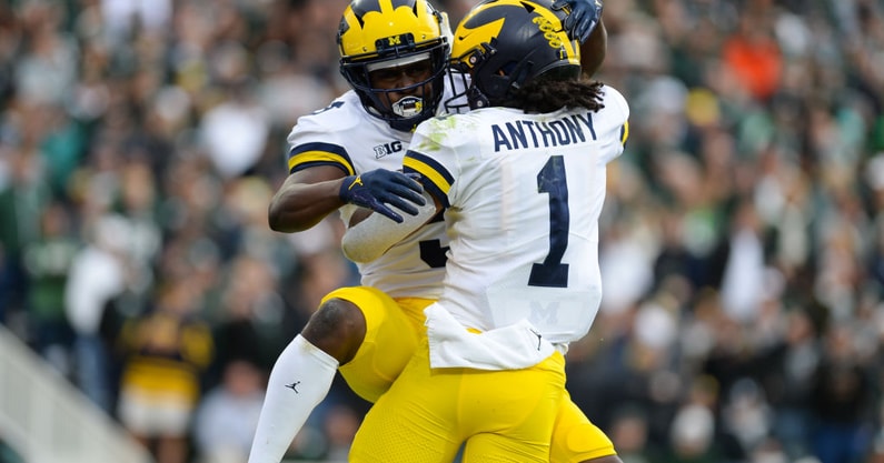 2 wide receivers emerge as top targets for Michigan football in