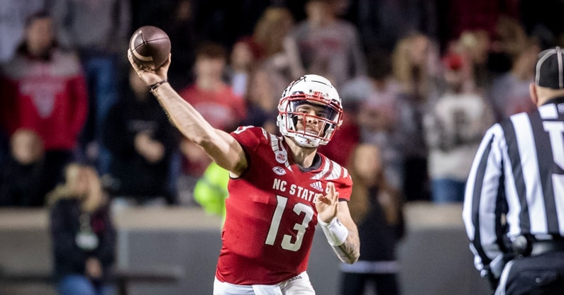 NC State football Devin Leary