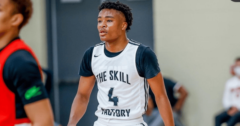michigan-basketball-recruiting-one-2023-visitor-one-off-the-board