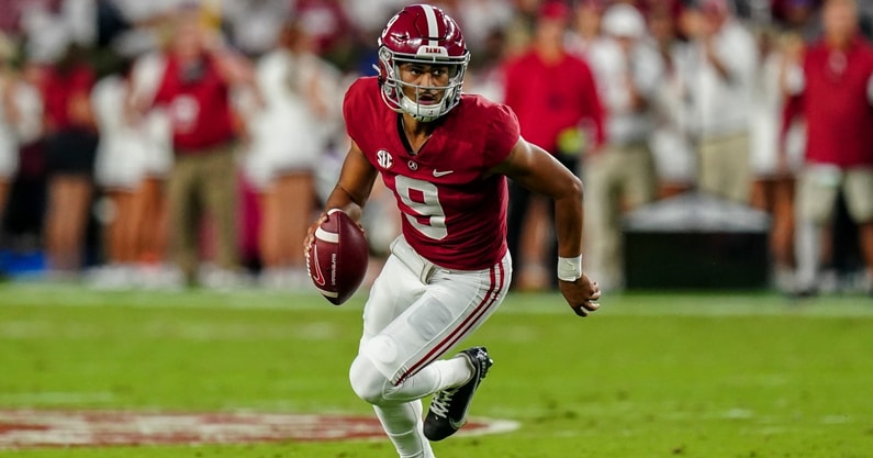 nick-saban-assesses-bryce-young-progress-big-play-development-alabama-football-quarterback-sec