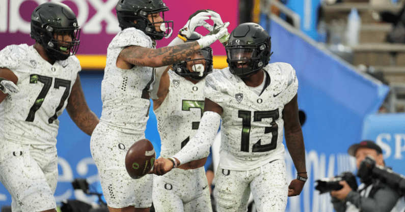 five-bold-predictions-for-oregon-vs-washington