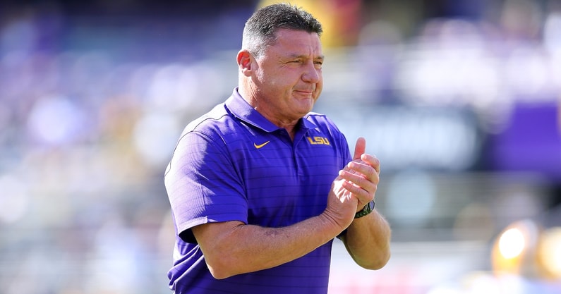 ed-orgeron-updates-lsu-quarterback-situation-max-johnson-garrett-nussmeier-arkansas-sec-football