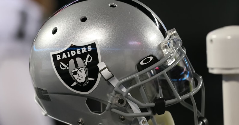 Sunday Night Football open thread: Chiefs at Raiders - Field Gulls