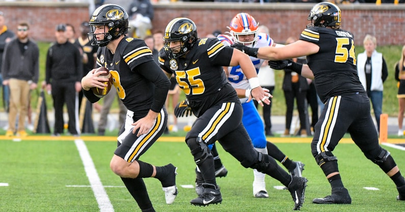 dan-mullen-florida-gators-lose-upset-overtime-two-point-conversion-missouri-tigers