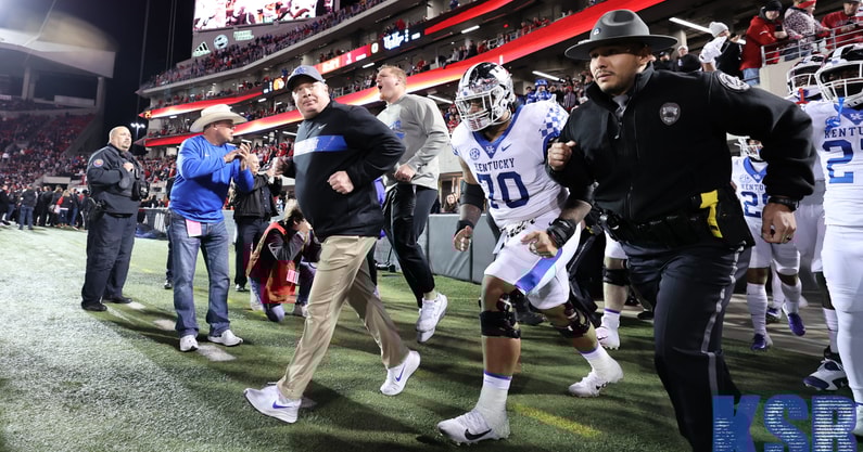 Stoops-261797582_4946441675389206_4398825462958985597_n