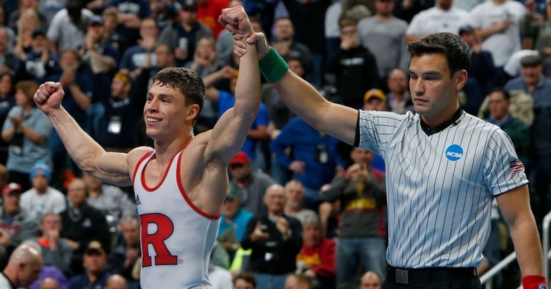 michigan-wrestling-adds-ncaa-champion-transfer-nick-suriano