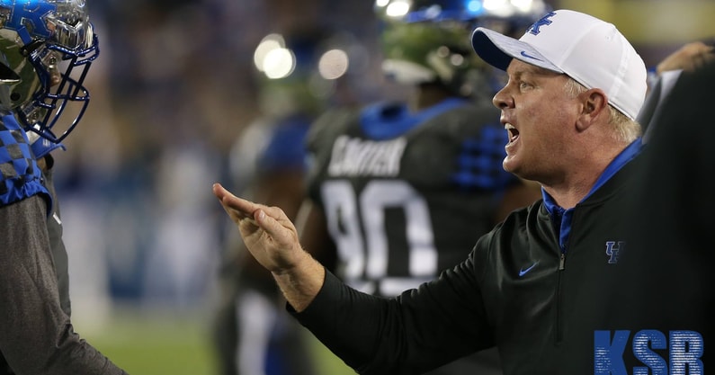 mark-stoops-expected-remain-head-football-coach-kentucky