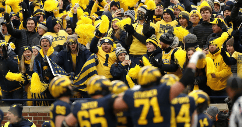 Michigan football crowd, offensive line