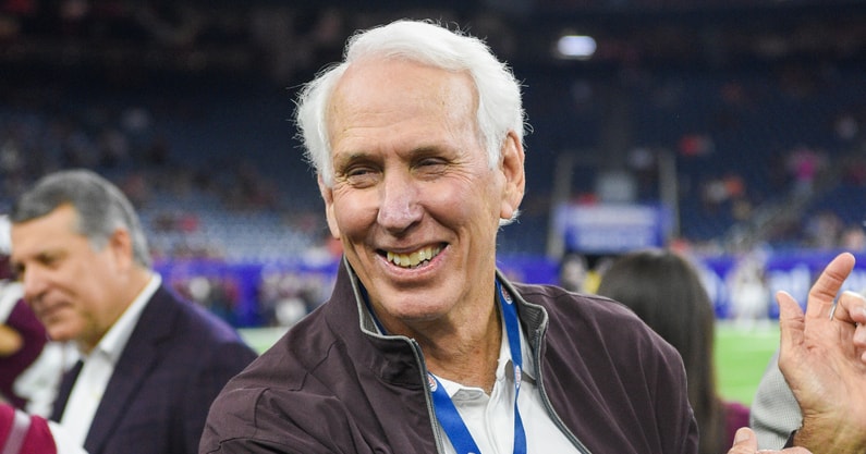 former-texas-am-coach-rc-slocum-completes-treatment-for-hodgkins-lymphoma