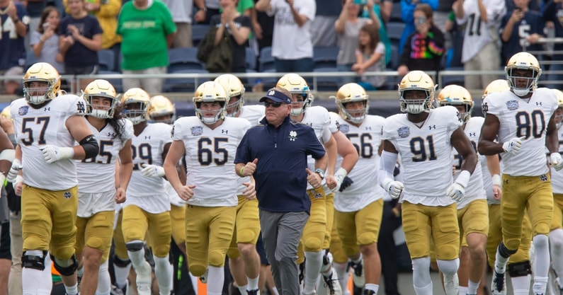 full-brian-kelly-speech-to-his-players-before-leaving-notre-dame-for-lsu-fighting-irish-tigers-head-coach-sec-marcus-freeman