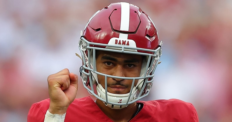 Alabama quarterback Bryce Young wins 2021 Davey OBrien Award