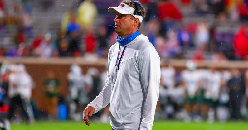 top-transfer-quarterback-dillon-gabriel-set-to-visit-ole-miss-lane-kiffin-ucf-knights-sec-aac-footba