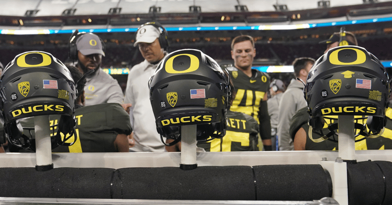 oregon-football-names-interim-head-coach-alamo-bowl-bryan-mcclendon