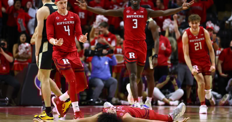 watch-rutgers-scarlet-knights-upset-number-one-ranked-purdue-boilermakers-on-halfcourt-shot-ron-harper-jr-buzzer-beater-