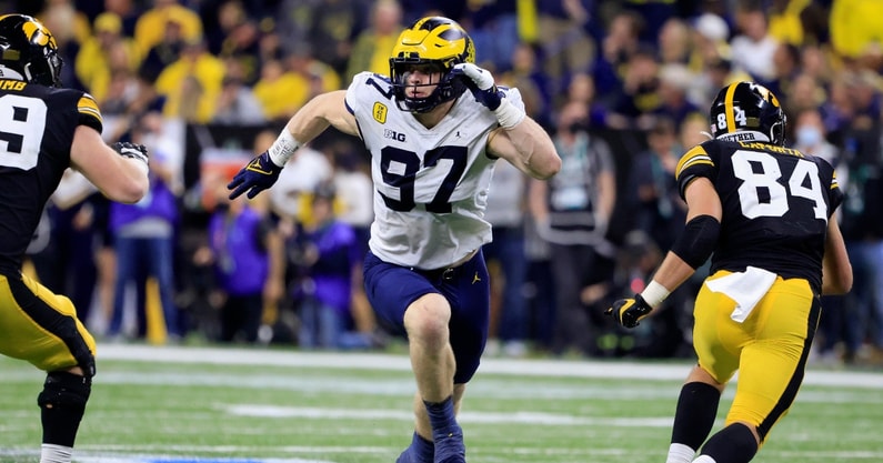 michigan-wolverines-defensive-end-aidan-hutchinson-responds-ohio-state-buckeyes-chase-young-comparisons-heisman-trophy-ceremony